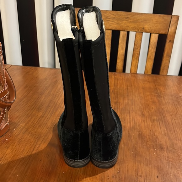 Michael Kors Emma Lily black velour Boots new Girls Toddlers Size 11 - Picture 5 of 11